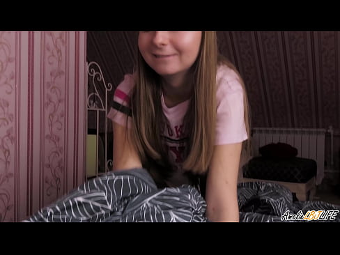 ❤️ බ්ලොන්ඩි ඇගේ බීඑෆ්එෆ් ගැඹුරින් උරා බොන අතර ඇගේ මුව තුළ කැක්කුම ලබා ගනී Hard කාමුක si.porn-evooli.ru ️❤